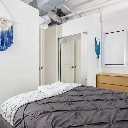 Apartamento Trifecta 2Br Free Parking Modern Superhost Durham Exterior foto